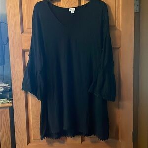 Avenue Black Boxy Oversized Tunic Top